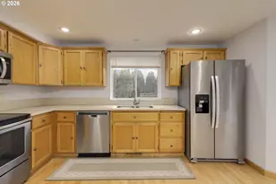 3205 SE Hampton Loop, Troutdale, OR 97060 - Photo 4