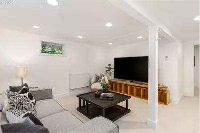 6221 SE Ash St, Portland, OR 97215 - Photo 24