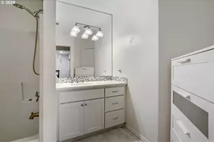 13876 Provincial Hill Dr, Lake Oswego, OR 97035 - Photo 24