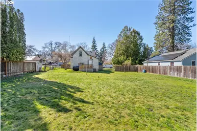 1011 5th St, Hood River, OR 97031 - Photo 12