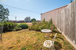 1576 Union Ave, North Bend, OR 97459 - Photo 6