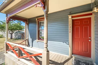 1576 Union Ave, North Bend, OR 97459 - Photo 8