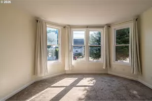 1576 Union Ave, North Bend, OR 97459 - Photo 18