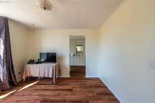 1576 Union Ave, North Bend, OR 97459 - Photo 12