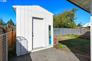 9809 SW 130th Ave, Beaverton, OR 97008 - Photo 30