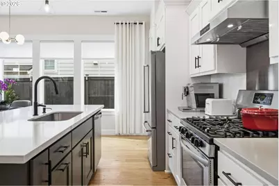 6837 SE Provence St, Hillsboro, OR 97123 - Photo 16