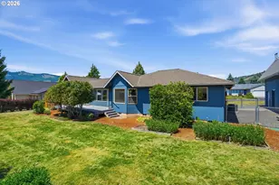 1114 Neal Rd, White Salmon, WA 98672 - Photo 8
