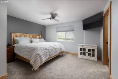 821 SE Vista Dr, Newport, OR 97365 - Photo 18