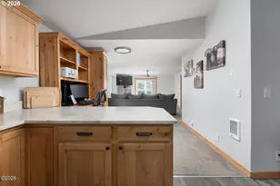 821 SE Vista Dr, Newport, OR 97365 - Photo 14