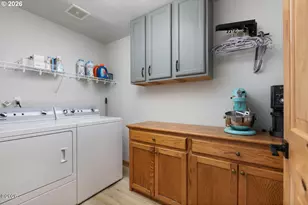 821 SE Vista Dr, Newport, OR 97365 - Photo 30