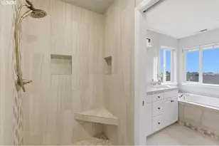 946 Reagan Ave NW, Salem, OR 97304 - Photo 18