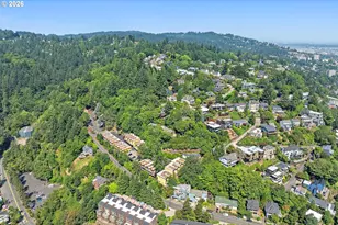 839 SW Broadway Dr, Portland, OR 97201 - Photo 24