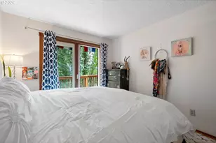 839 SW Broadway Dr, Portland, OR 97201 - Photo 10