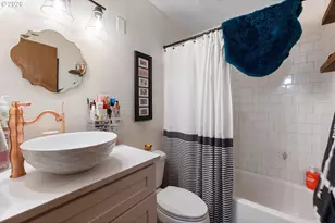 839 SW Broadway Dr, Portland, OR 97201 - Photo 12