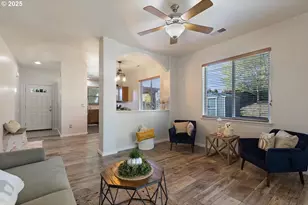 135 Othello Ave, Roseburg, OR 97471 - Photo 22
