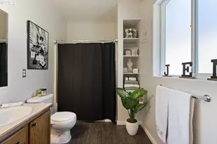 135 Othello Ave, Roseburg, OR 97471 - Photo 28