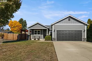 135 Othello Ave, Roseburg, OR 97471 - Photo 2