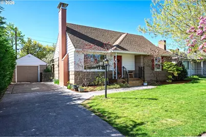 8922 SE Market St, Portland, OR 97216 - Photo 2