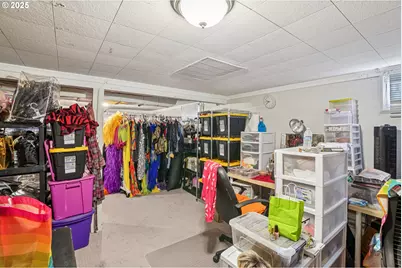 10985 SE Holgate Blvd, Portland, OR 97266 - Photo 22