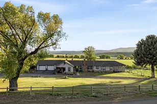 40290 Beaver Cr Loop, Baker City, OR 97814 - Photo 2