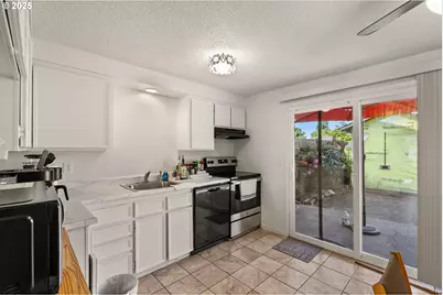 1720 17th St, Springfield, OR 97477 - Photo 10