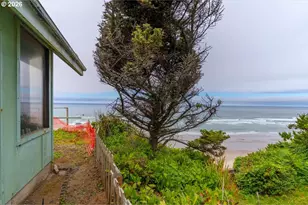 2545 SW Anchor Ave, Lincoln City, OR 97367 - Photo 8