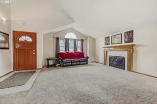 14577 SE Garland Ln, Milwaukie, OR 97267 - Photo 4