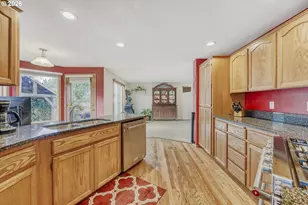 14577 SE Garland Ln, Milwaukie, OR 97267 - Photo 12