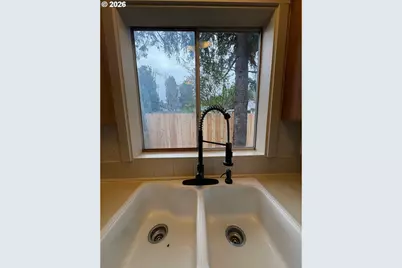 1524 S 8th St, Cottage Grove, OR 97424 - Photo 14