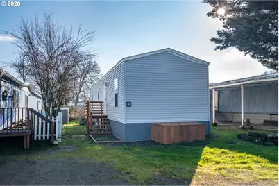 5000 NE Stephens St #27, Roseburg, OR 97470 - Photo 2