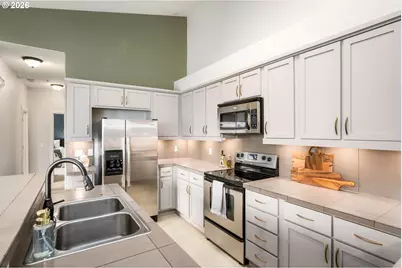 11725 NW Winter Park Ter #401, Portland, OR 97229 - Photo 12