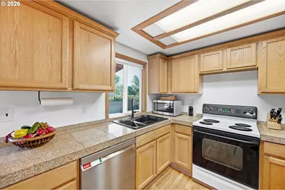 17811 SE Cook St, Milwaukie, OR 97267 - Photo 16