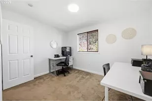 17811 SE Cook St, Milwaukie, OR 97267 - Photo 32