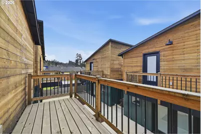 50 S 17th St, Cottage Grove, OR 97424 - Photo 18