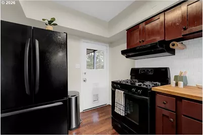 5537 SW Florida St, Portland, OR 97219 - Photo 16