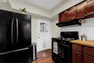 5537 SW Florida St, Portland, OR 97219 - Photo 16