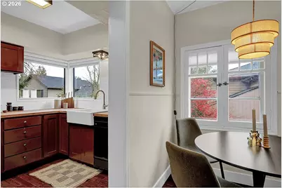 5537 SW Florida St, Portland, OR 97219 - Photo 14