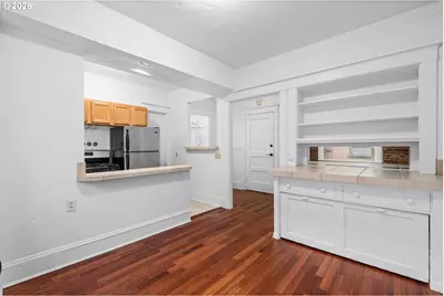 2109 NW Irving St NW #410, Portland, OR 97210 - Photo 10