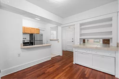 2109 NW Irving St NW #410, Portland, OR 97210 - Photo 16