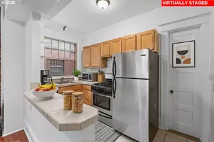 2109 NW Irving St NW, Portland, OR 97210 - Photo 14