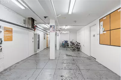2109 NW Irving St NW #410, Portland, OR 97210 - Photo 28
