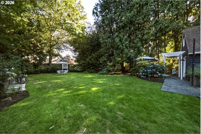 4428 Sunset Dr, Lake Oswego, OR 97035 - Photo 46