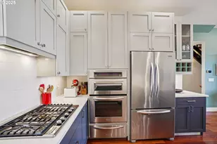 1740 NW Riverscape St, Portland, OR 97209 - Photo 16