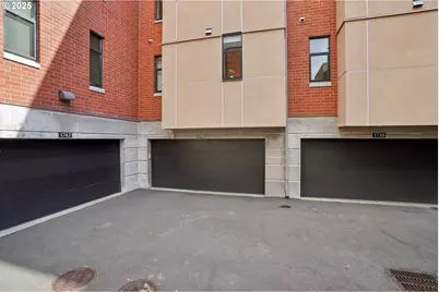 1740 NW Riverscape St, Portland, OR 97209 - Photo 38