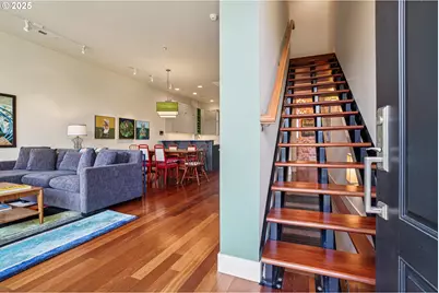 1740 NW Riverscape St, Portland, OR 97209 - Photo 6