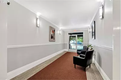 4320 S Corbett Ave #302, Portland, OR 97239 - Photo 6