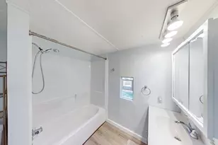 2400 SE Stratus Ave, McMinnville, OR 97128 - Photo 20