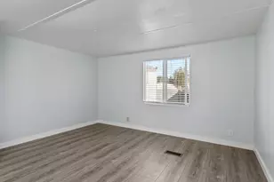 2400 SE Stratus Ave, McMinnville, OR 97128 - Photo 22