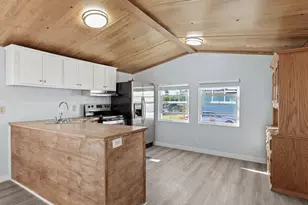 2400 SE Stratus Ave, McMinnville, OR 97128 - Photo 8
