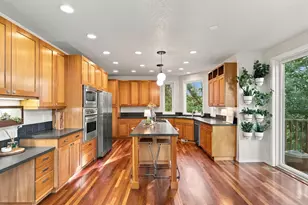 5648 SE Campanario Rd, Milwaukie, OR 97222 - Photo 8